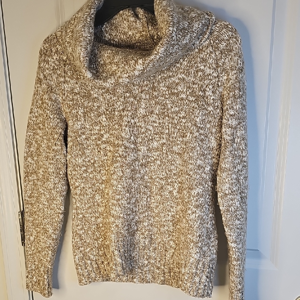 Banana Republic Cream Cowl Neck‎ Sweater